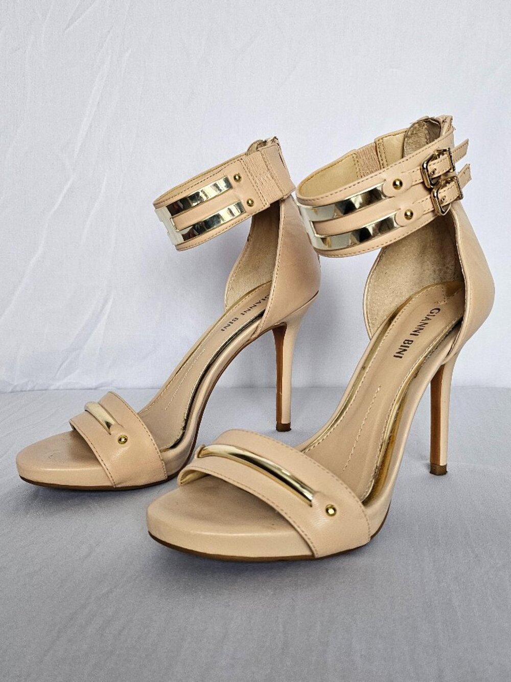 Gianni Bini Nude Gold Ankle Cuff Heels | Strappy Stiletto | Women's 6